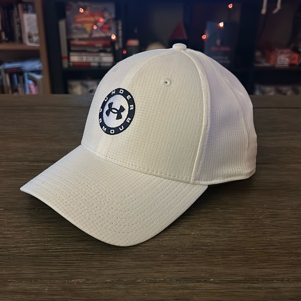Brand New UnderArmour Vent Golf Hat